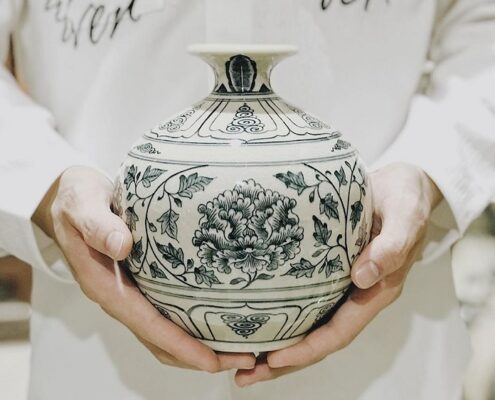 Nghệ thuật tinh tế của gốm Chu Đậu